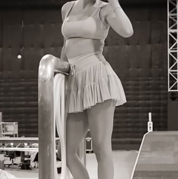 POPFlex Piroutte skirt as worn by Taylor Swift - Size L Large tennis skort - Picture 6 of 7